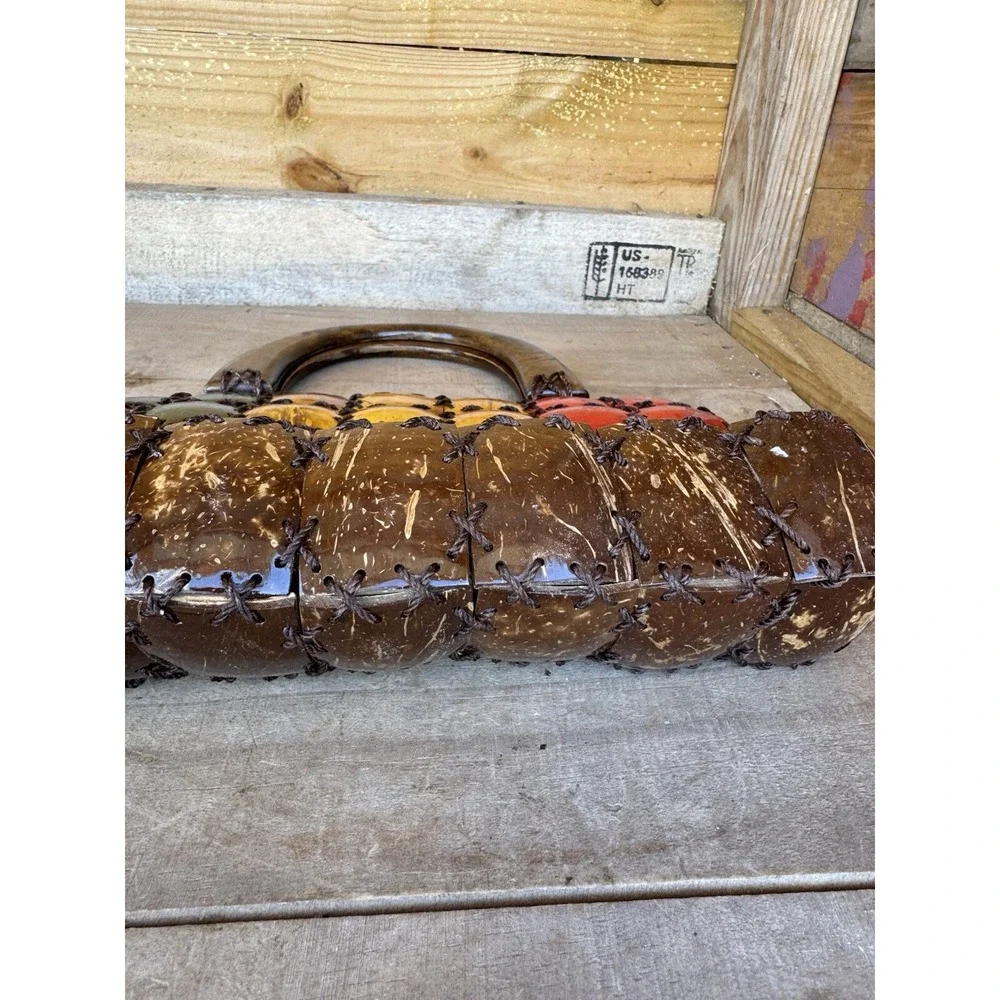 Handmade Coconut Shell Shiny Paint lacquer finish Handbag Purse w/wooden‎ handle - Picture 8 of 16